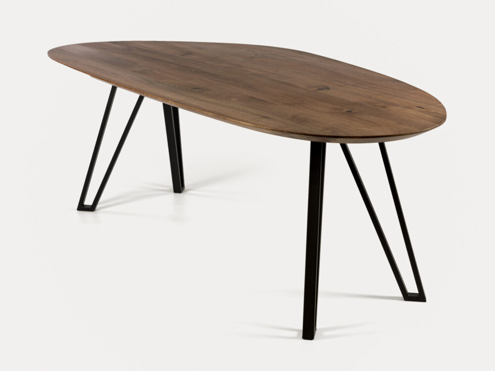 Walnoten tafel Porinn