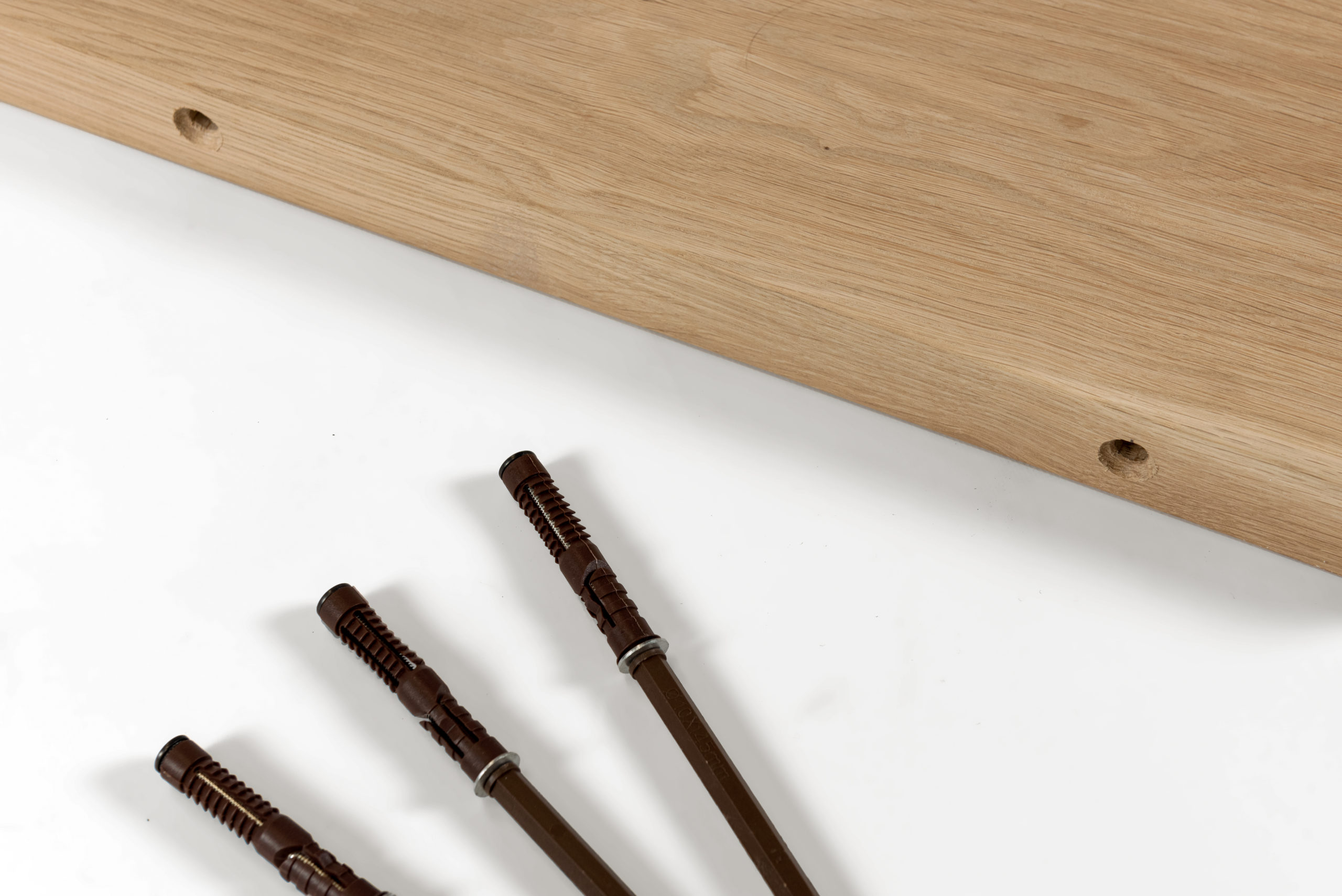 Wandplank Eiken zwevend 4 cm